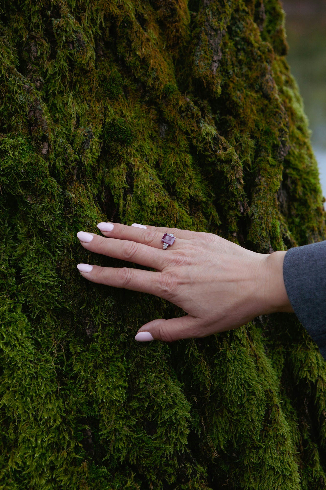 14K White gold ring featuring 6.99 ct natural ruby and 12 diamonds totaling 0.14 ct, certified by IGI.