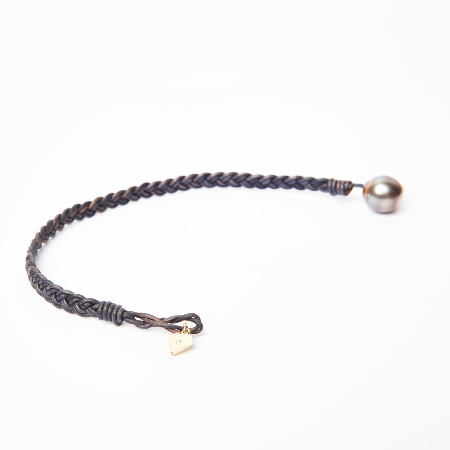 Leather Bracelet with Pearl