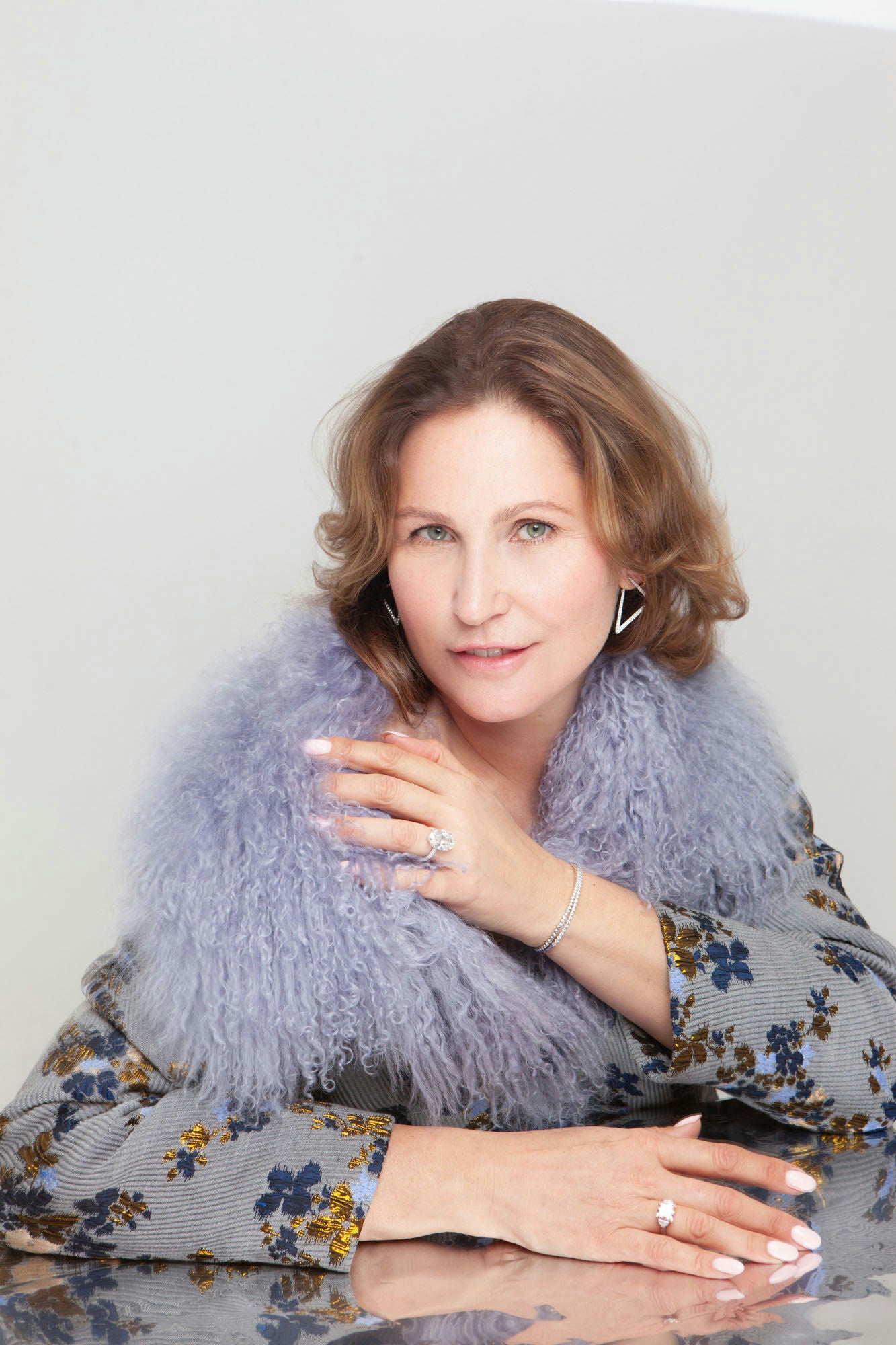 Diamond ring in 18K white gold featuring 20 natural round brilliant-cut diamonds, total weight approx. 0.60 ct.