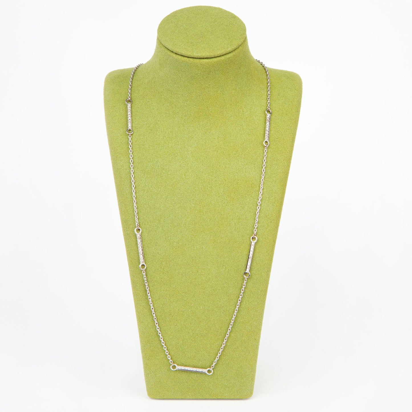 18K White gold Necklace featuring 50 Diamonds totaling 0.45 ct.