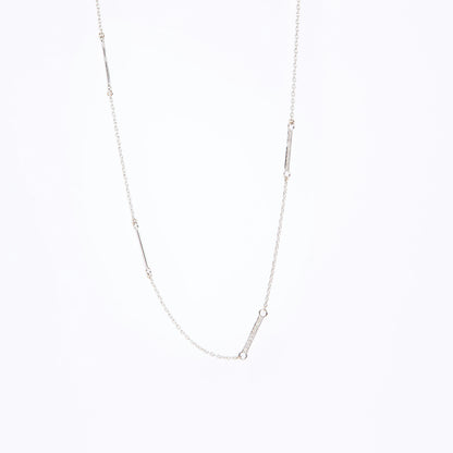 18K White gold Necklace featuring 50 Diamonds totaling 0.45 ct.