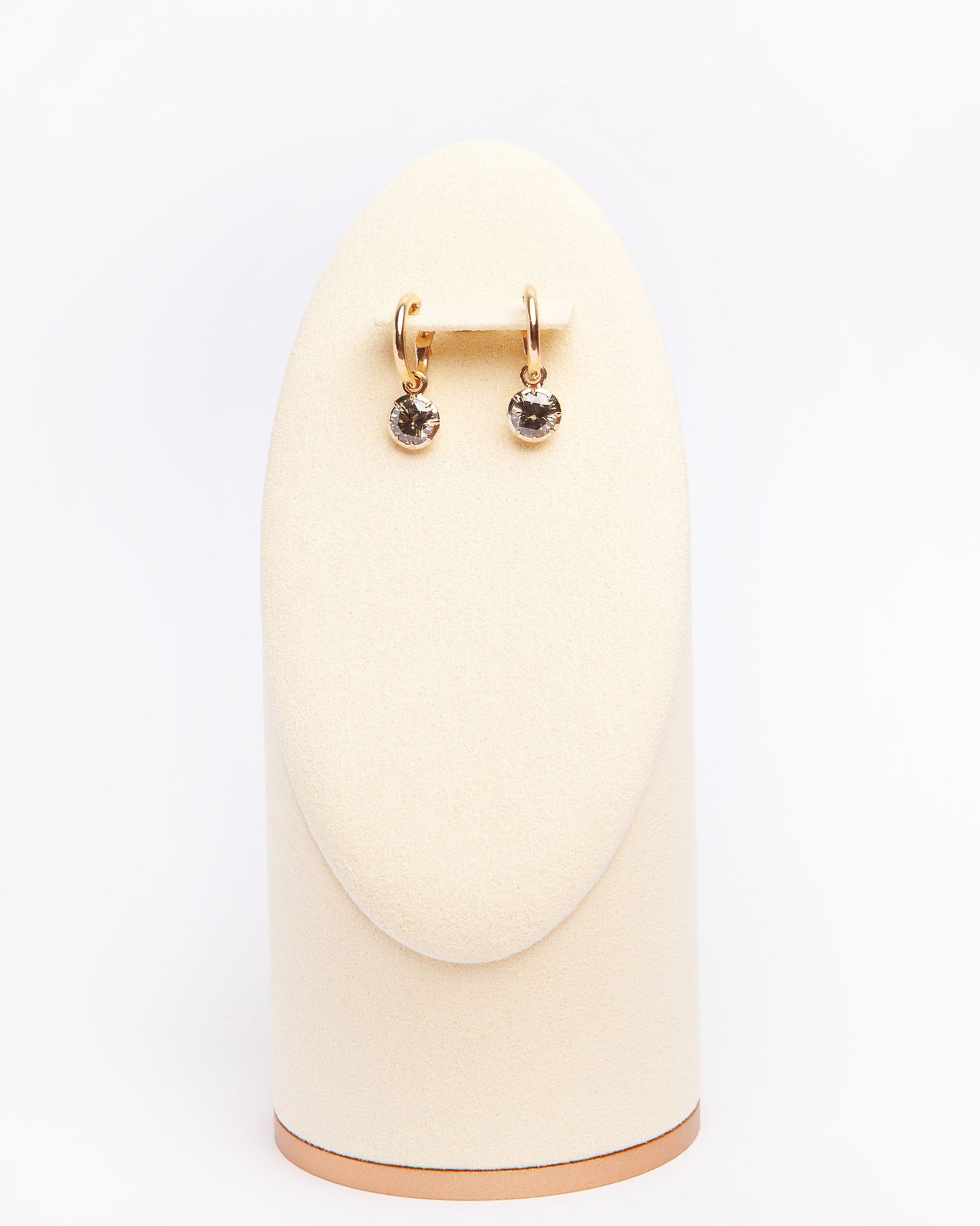 NOVI Jewelry 18K gold earrings with 2.29 ct round grey natural diamonds, SI1, GWLab certified elegant minimalist diamond earrings.