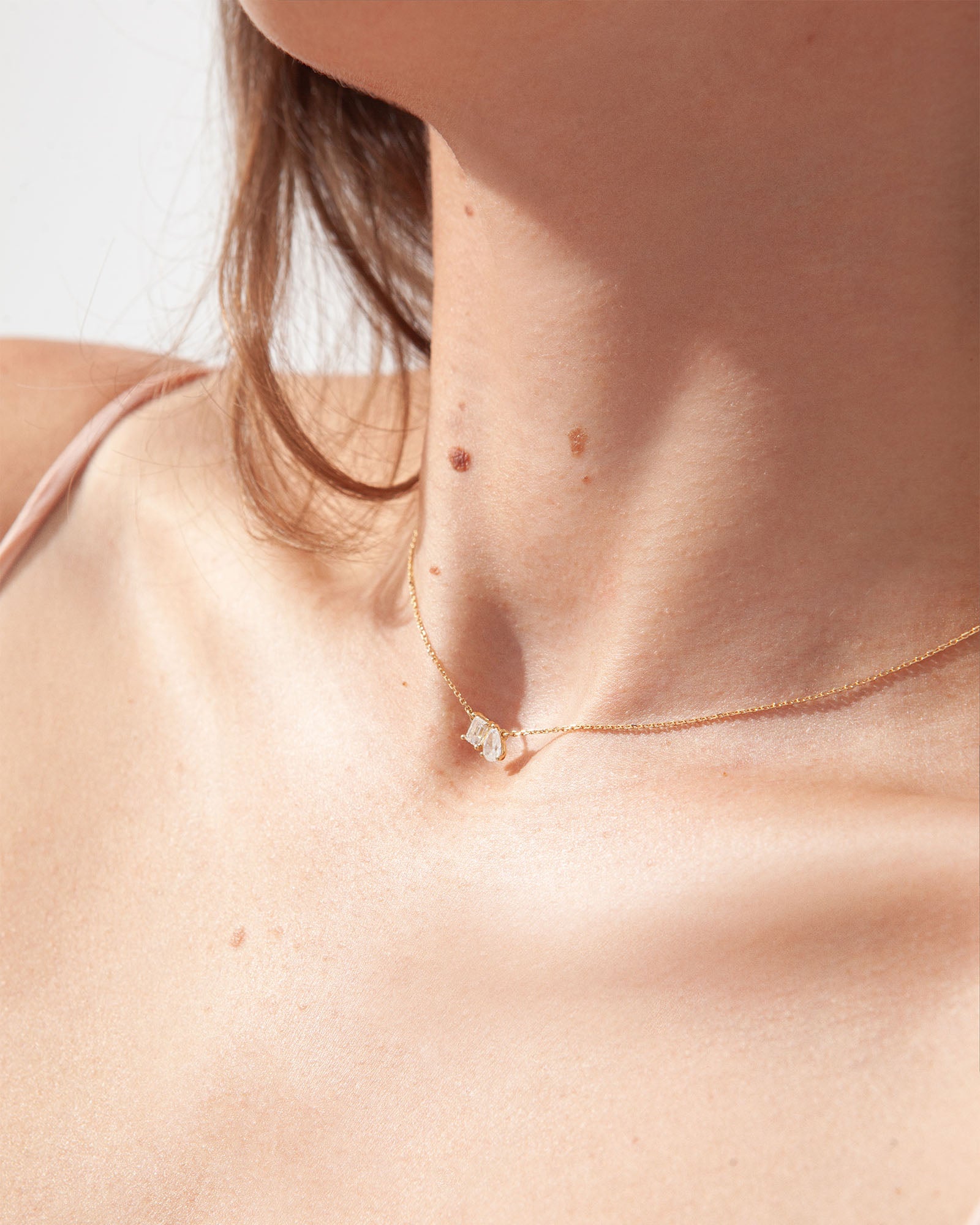 NOVI Jewelry 18K gold pendant necklace with 0.42 ct D/IF and 0.30 ct D/SI2 natural diamonds, IGI and GWLab certified elegant diamond necklace.