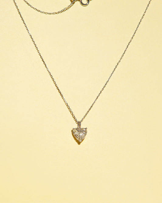NOVI Jewelry heart-shaped pendant necklace with 1.01 ct K/I1 natural diamond, GWLab certified romantic diamond jewelry, 45 cm chain.