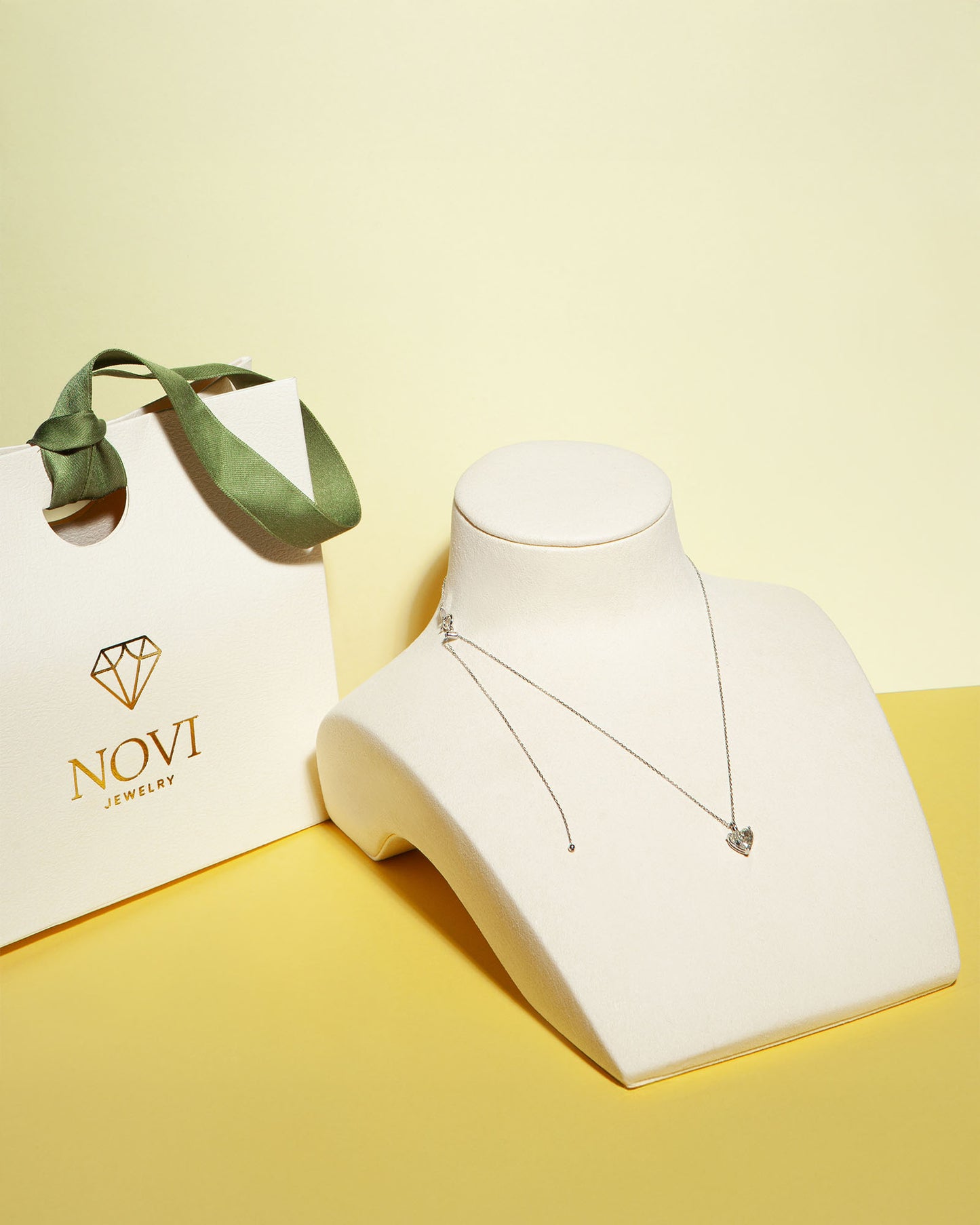 NOVI Jewelry heart-shaped pendant necklace with 1.01 ct K/I1 natural diamond, GWLab certified romantic diamond jewelry, 45 cm chain.