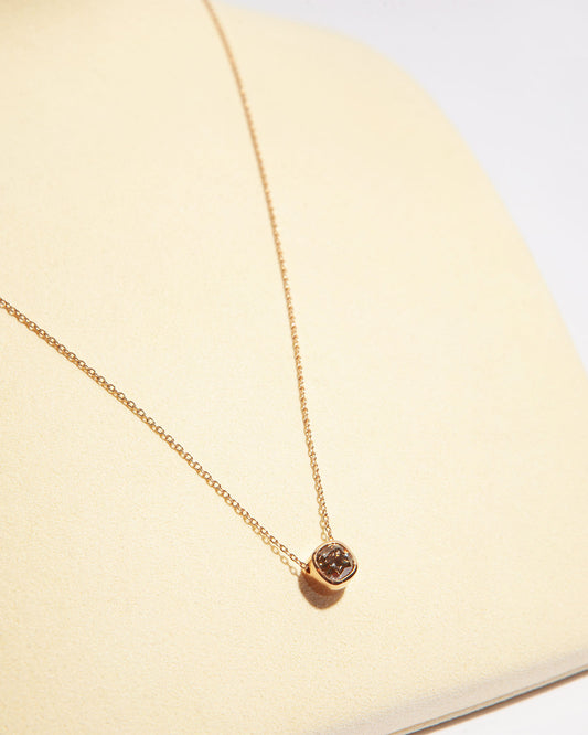 NOVI Jewelry 18K gold pendant with 1.01 ct light brown natural diamond, GWL certified contemporary diamond necklace.