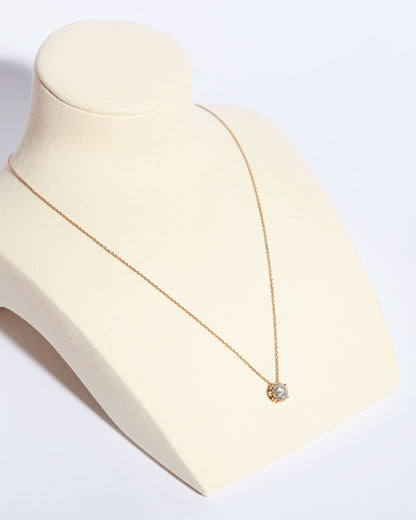 NOVI Jewelry gold pendant necklace with 2.01 ct J color SI2 natural diamond, GWL certified, jewelry weight 3.6 g, gold weight 3.2 g, classic prong-set diamond pendant.
