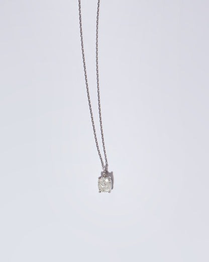 NOVI Jewelry pendant necklace with 1.01 ct E color natural diamond, I2, GWL certified, jewelry weight 1.6 g, gold weight 1.4 g, cushion-cut diamond pendant.