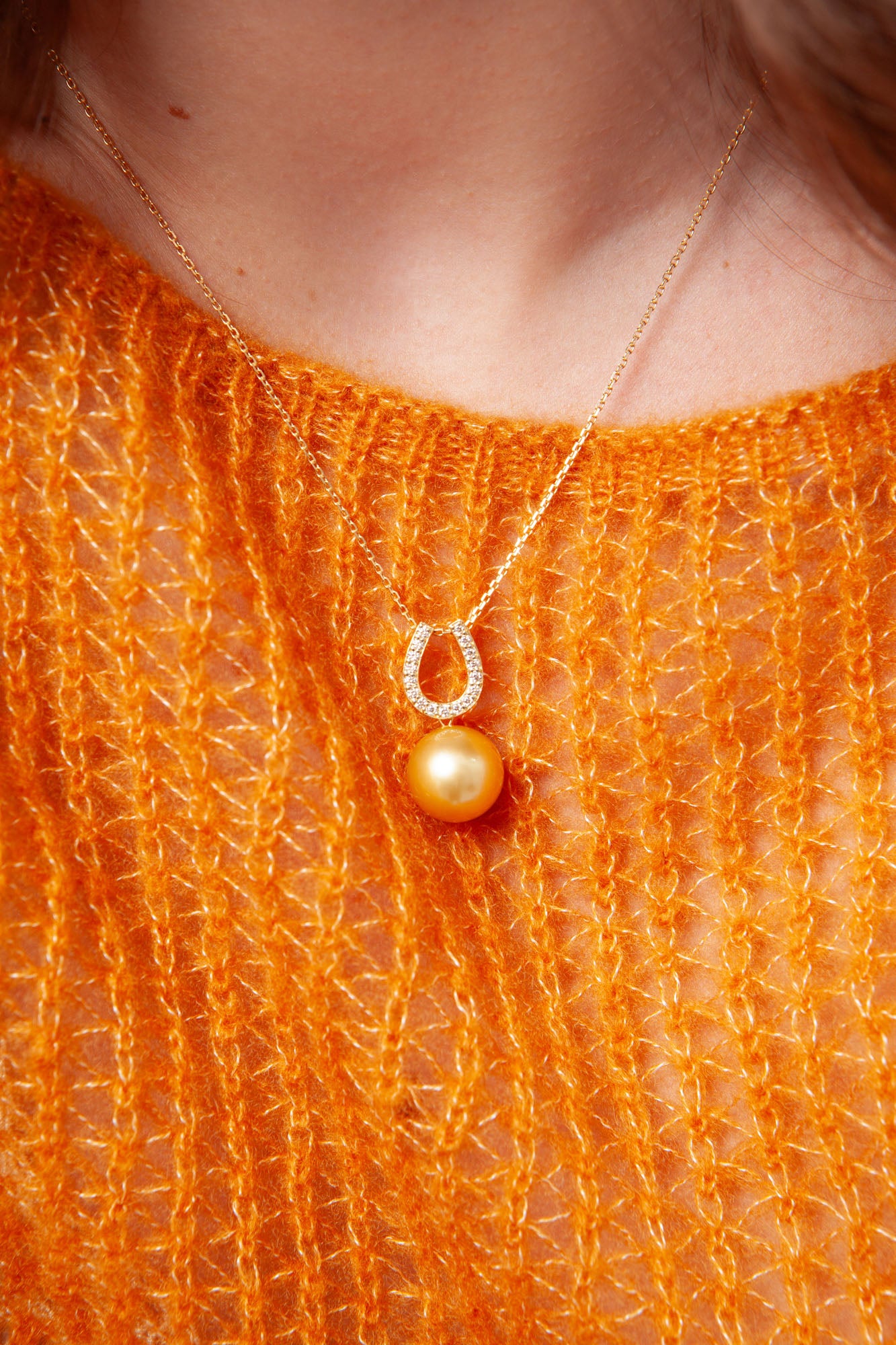 NOVI Jewelry 18K gold pendant with 12.6 mm golden South Sea pearl and 0.20 ct natural diamonds, luxury fine jewelry.