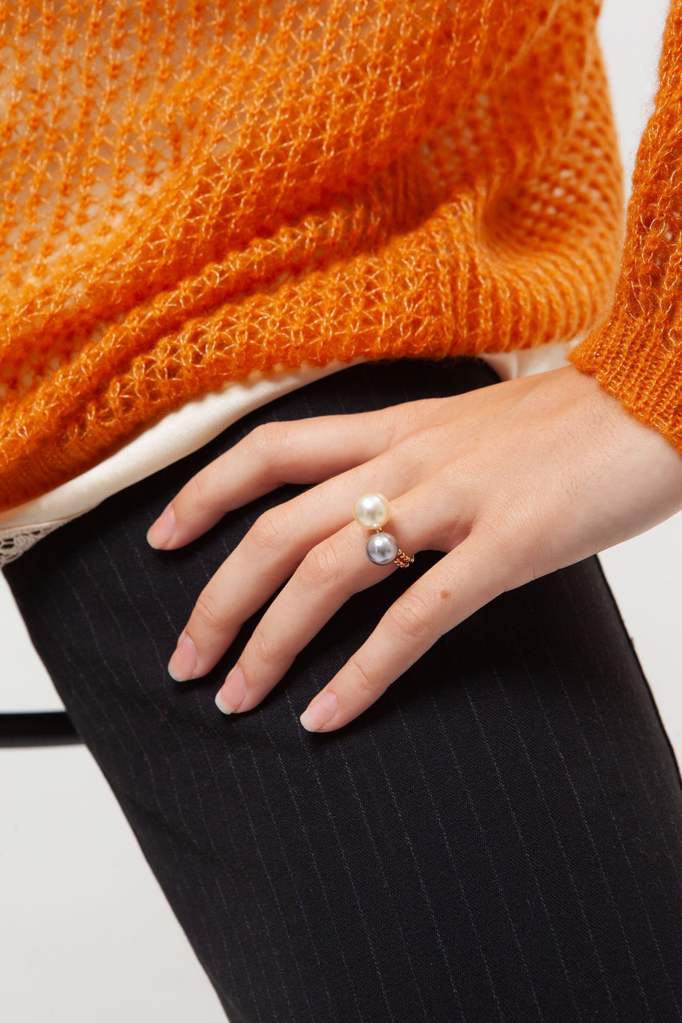 NOVI Jewelry 18K gold ring with 9 mm and 10 mm South Sea pearls, modern elegant open-design pearl ring.