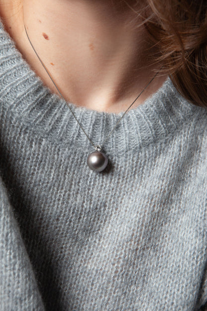 NOVI Jewelry platinum PT900/850 necklace with 15 mm Japanese pearl and 0.3 ct G VS2 diamond, CGL certified luxury pearl pendant.