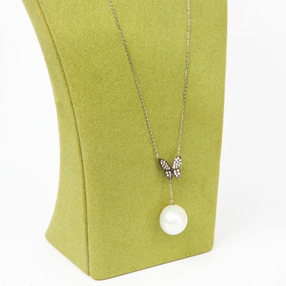 NOVI Jewelry 18K white gold necklace with 14 mm South Sea pearl and 0.21 ct diamonds, elegant butterfly pearl pendant.