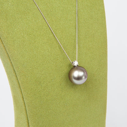 NOVI Jewelry platinum PT900/850 necklace with 15 mm Japanese pearl and 0.3 ct G VS2 diamond, CGL certified luxury pearl pendant.