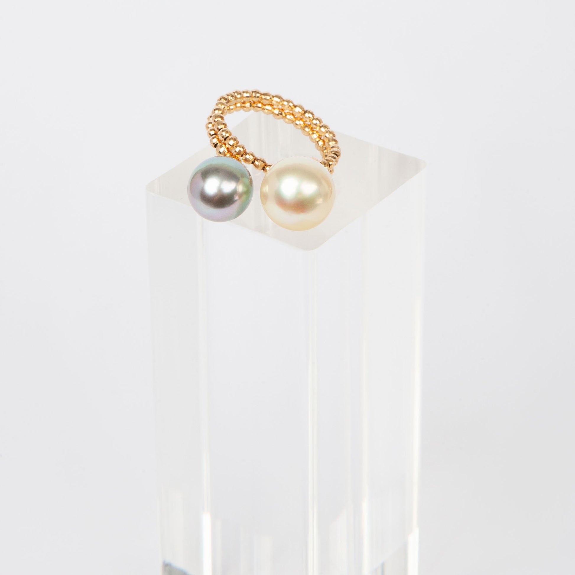NOVI Jewelry 18K gold ring with 9 mm and 10 mm South Sea pearls, modern elegant open-design pearl ring.