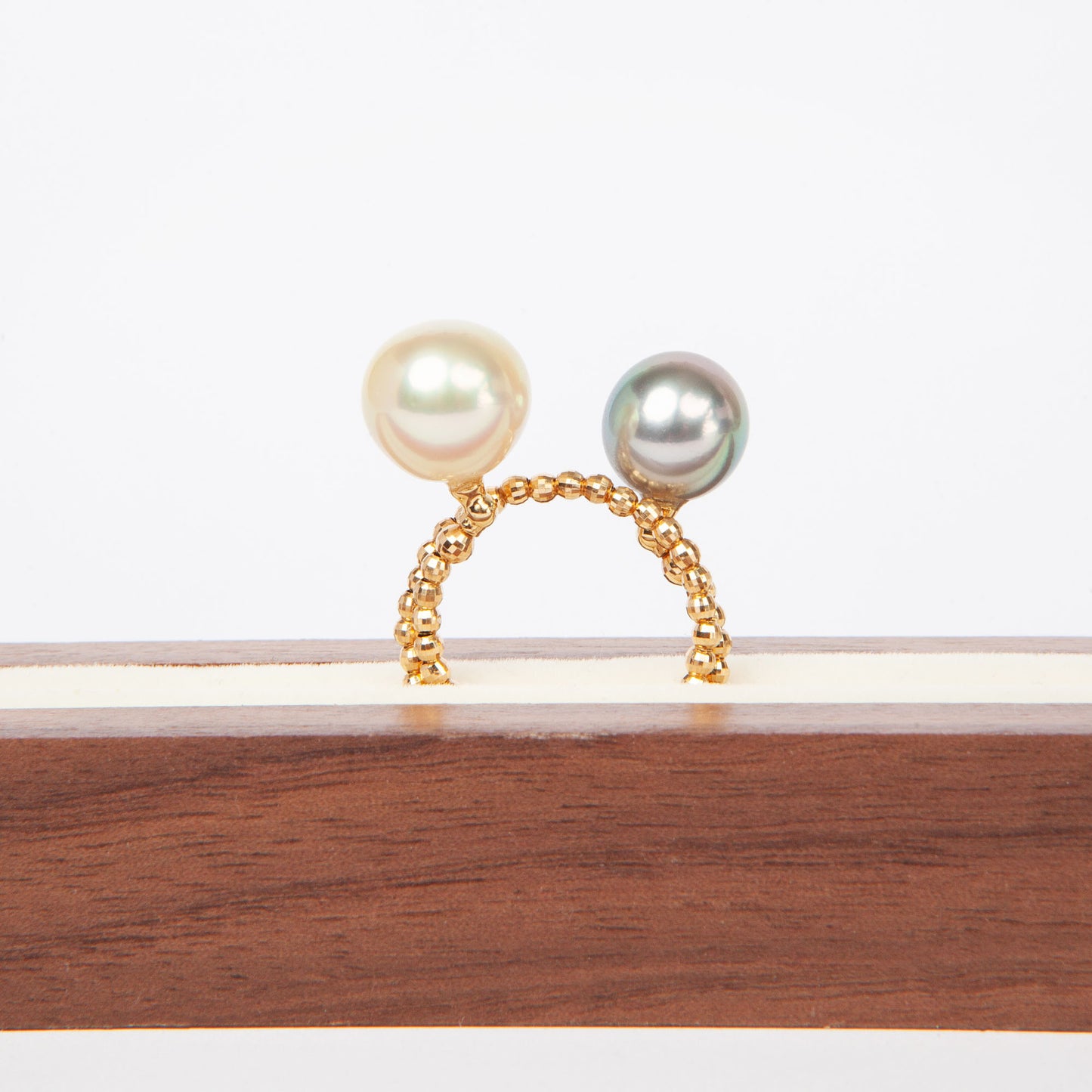 NOVI Jewelry 18K gold ring with 9 mm and 10 mm South Sea pearls, modern elegant open-design pearl ring.