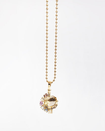 NOVI Jewelry 18K yellow gold pendant with 20.46 ct natural quartz and 3.06 ct multicolor sapphires, Sri Lanka origin, oval cut, total 23.62 ct, statement gemstone pendant.