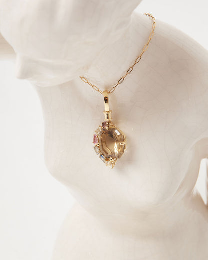 NOVI Jewelry 18K yellow gold pendant with 20.46 ct natural quartz and 3.06 ct multicolor sapphires, Sri Lanka origin, oval cut, total 23.62 ct, statement gemstone pendant.