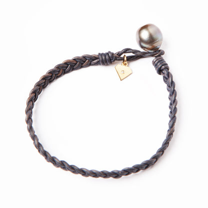 Leather Bracelet with Pearl