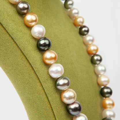 Elegant necklace featuring 43 natural South Sea pearls in white, golden, and dark tones.